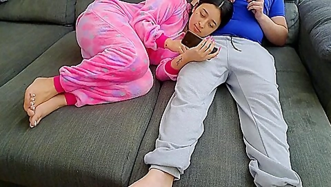 Stepsister Sucks Stepbrother And Eats His Sperm While He Plays Video Games