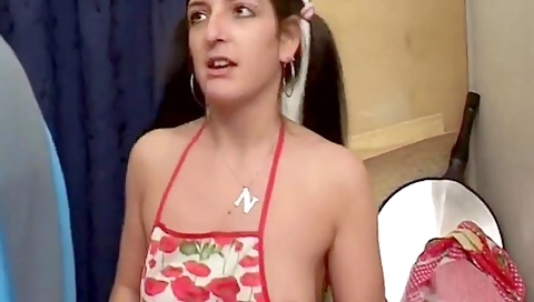 Brunette Has Amateur Family Sex By Fucking In Threesome With Step brothers