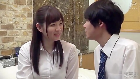 250406普通の男女のモニタリング映像g2